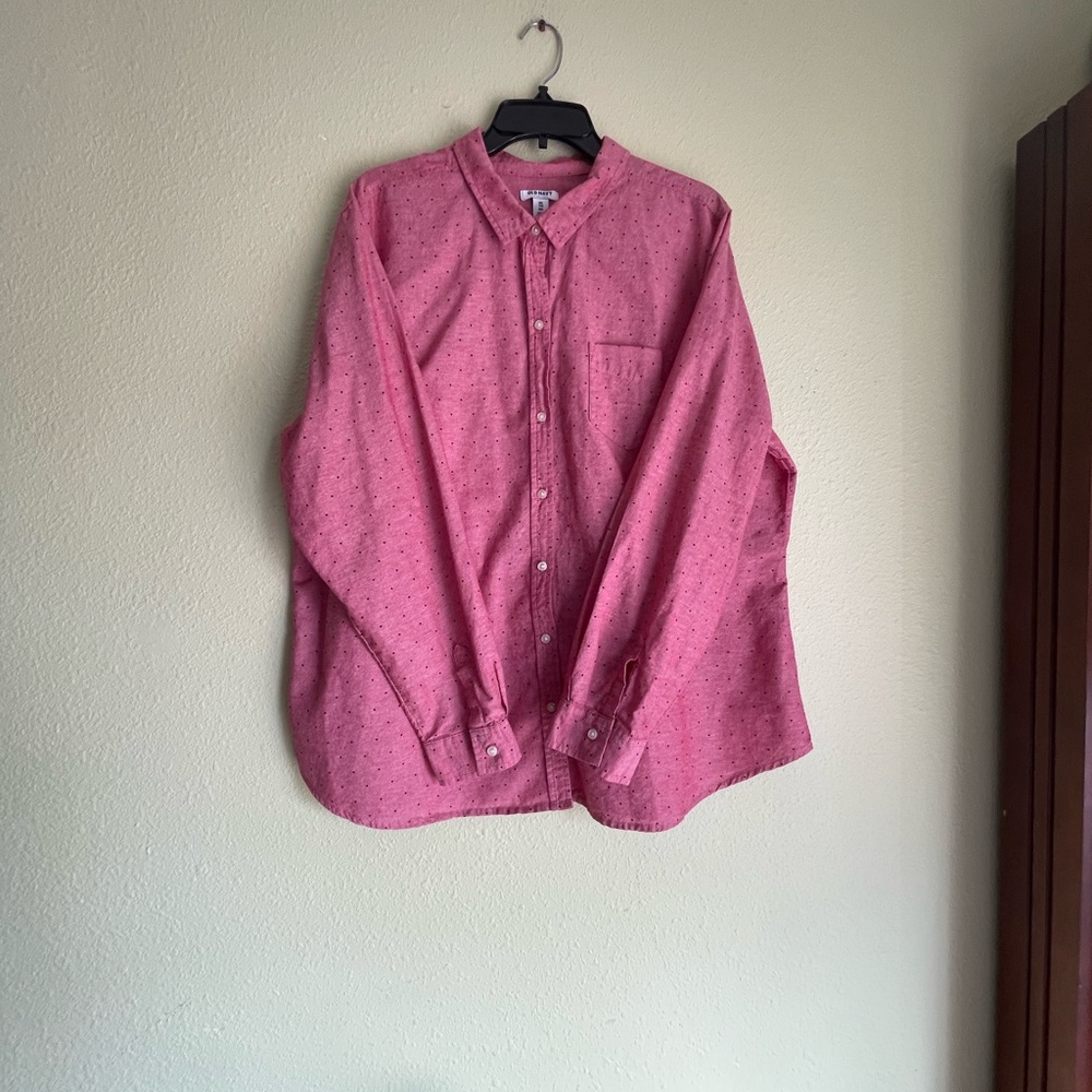 Old navy shirt